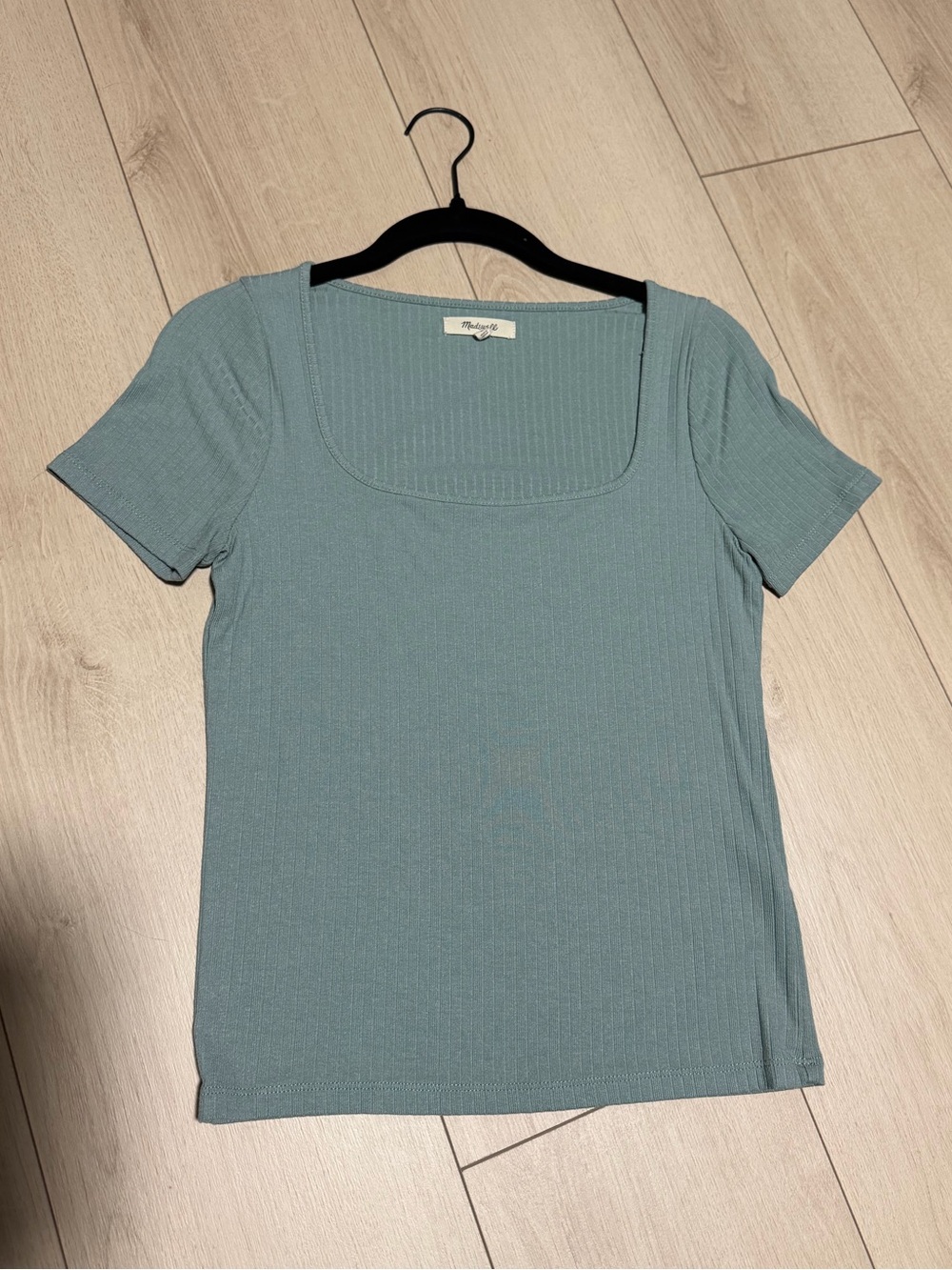 Madewell Ribbed Short Sleeve Top in Sage Green Like New
